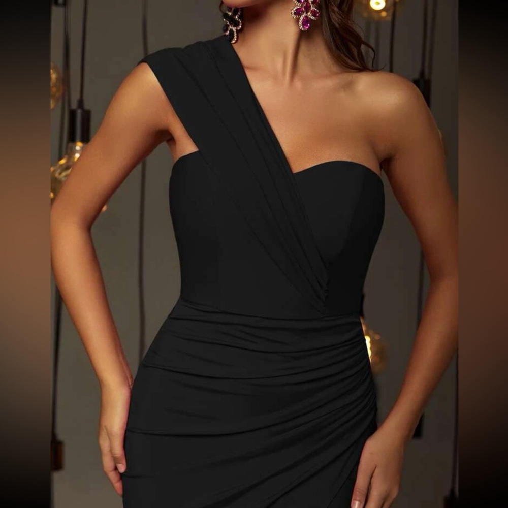 Luxe one shoulder slit thigh party formal prom gown dress - Picture 7 of 16